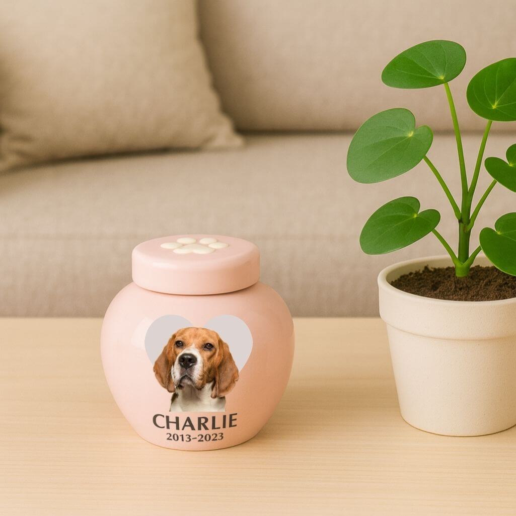 Personalisierte Keramik-Hundeurne mit Foto – Tierurne mit Namen, Daten & Herz-Gedenkdesign